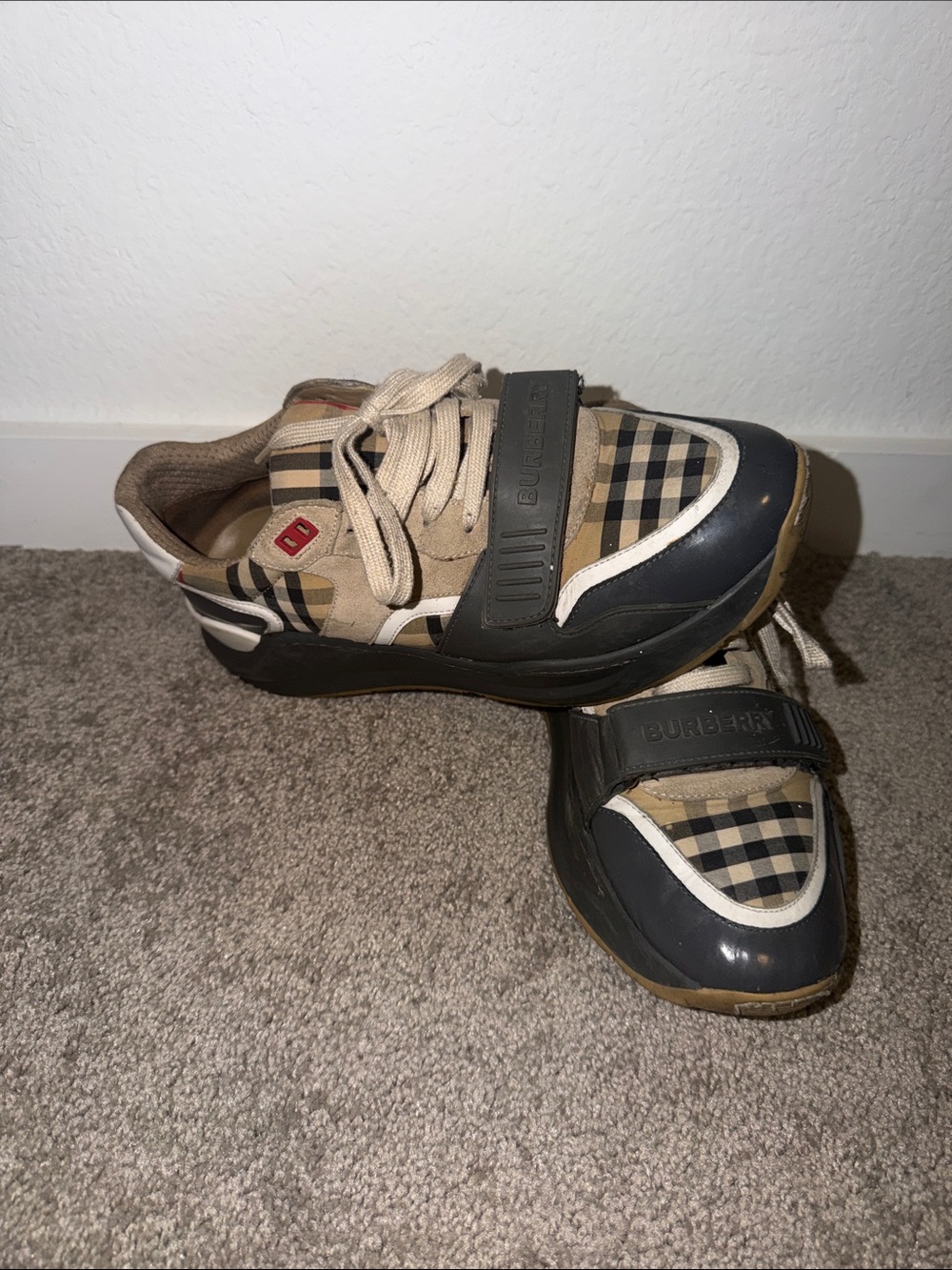 Burberry Beige and Black Check Low-Top Sneakers